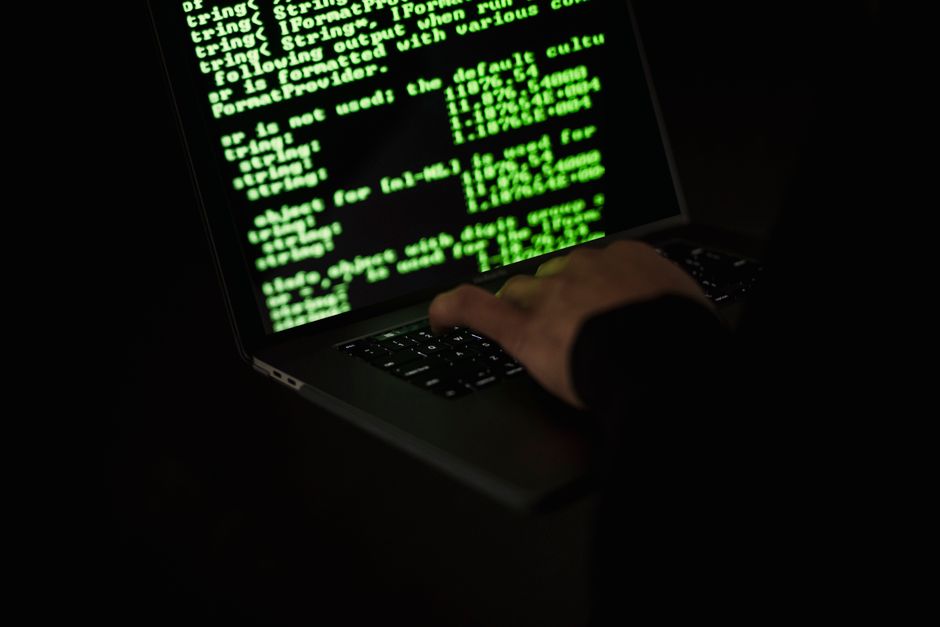 hacker laptop warning screen